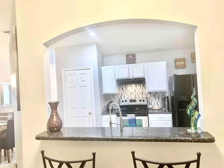 Modern Updates - Great Location - King Bed- Bmt San Antonio Bagian luar foto